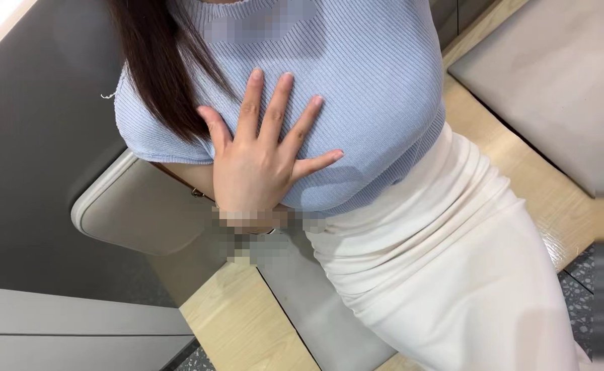 Allison18081967's tweet photo. 有意淫小母狗的嘛 https://t.co/J1QVNb5BPm