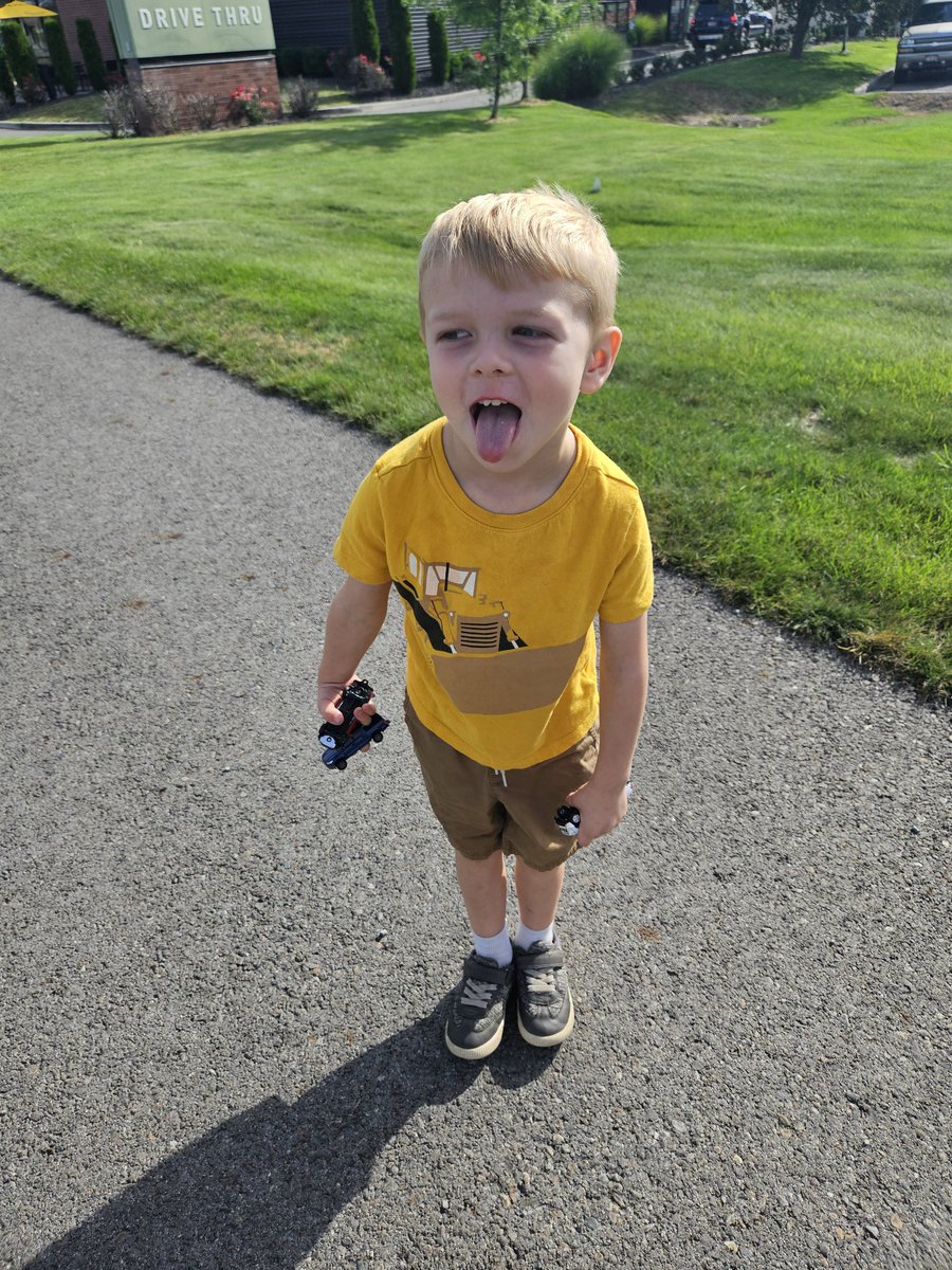 karenlynn0223's tweet image. Minus the heat and the wildfires, it's been a fun first summer in #CoeurDAlene #Idaho with my family
@ZBTurf411