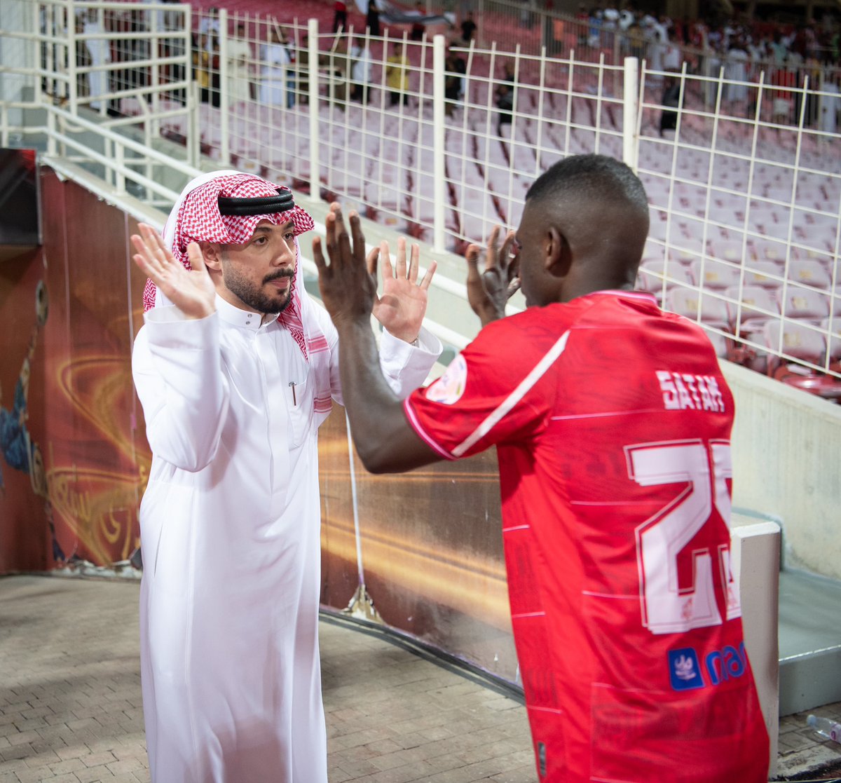 official_Nhwsa's tweet photo. الحمدلله على الفوز الف مبروك جمهور الوحدة🤍❤️ https://t.co/xdr0OgrHt9