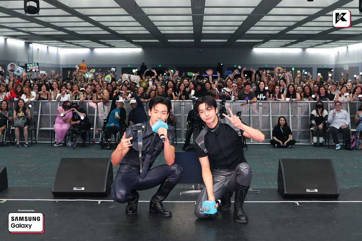 KCON_official's tweet photo. [#KCONLA2023] MEET &amp; GREET 
This is just what Destiny looks like
This precious moment will always be in our hearts💖
#SHOWNU #HYUNGWON #MONSTA_X &amp; #MONBEBE
함께해서 가장 행복한 순간

🎈KCON LA 2023
 8.18.~8.20.
Let’s #KCON ! https://t.co/FueI7F5ew9