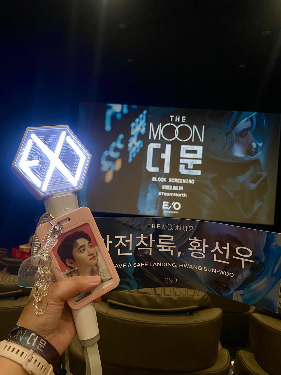 _Loey_Soo_'s tweet photo. The Moon Block Screening - TeamNorth 🌚

#TheMoon #TheMoonMoviePH #SulKyungGu #DohKyungSoo #DO #EXO #KimHeeAe #KimYongHwa #더문 #설경구 #디오 #김희애 #김용화 https://t.co/YGV2gT7uE2
