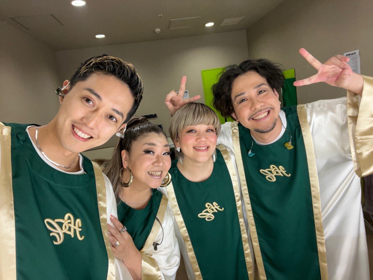 funkykyoko's tweet photo. たくさんの楽しい時間をありがとう！！
またご一緒出来ますように❤️

#noisemaker
#roadto20th anniversaryzepptour
#gospel https://t.co/aPwQjqWI20