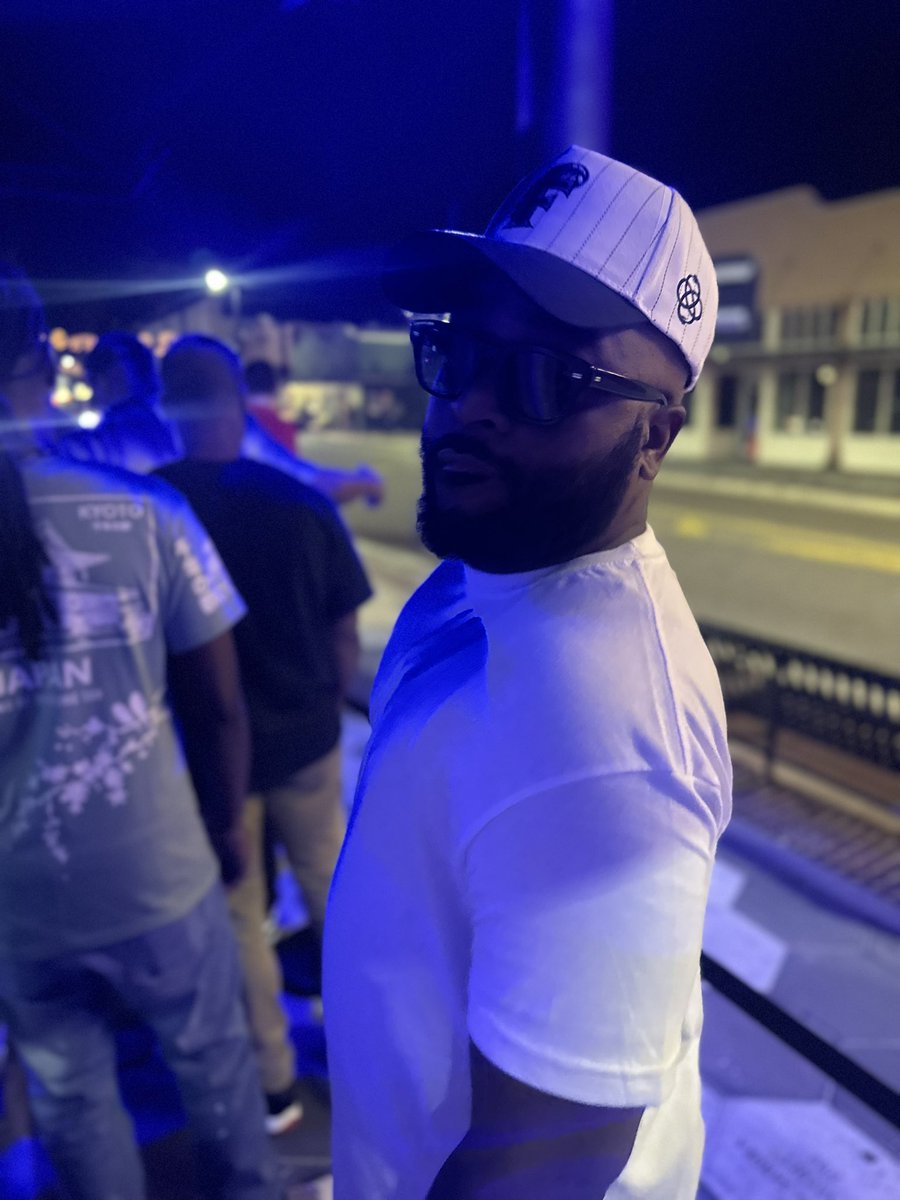 OceanDriveJeff's tweet image. #Tampa