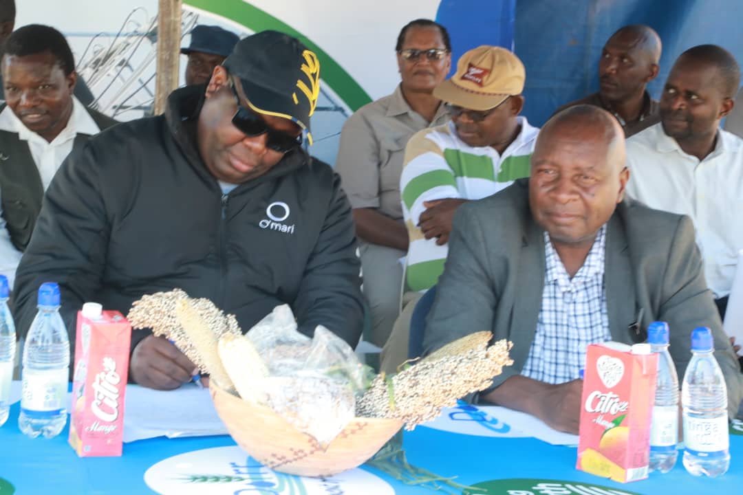 basera_john's tweet photo. Eyes On The Ball, GOAL is 350 000Ha of irrigation by 2025. GOAL is a Climate Proofed Resilient Agric sector. GOAL is V2030, ultimately. Valley Irriga'n Scheme in Matobo, commissioned on 18/08 is one of 100 irrigation projects completed since 2020. 
Ain’t No Stoppin’ Us Now!
#G4G https://t.co/XuGOepaWBE