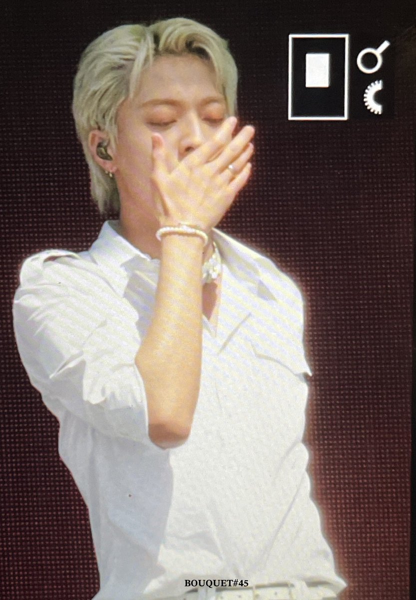 BOUQUET__45's tweet photo. 230819 SUMMER SONIC OSAKA

#TREASURE #트레저 #REBOOT 
#하루토 #HARUTO #ハルト https://t.co/4FXFmEG9za