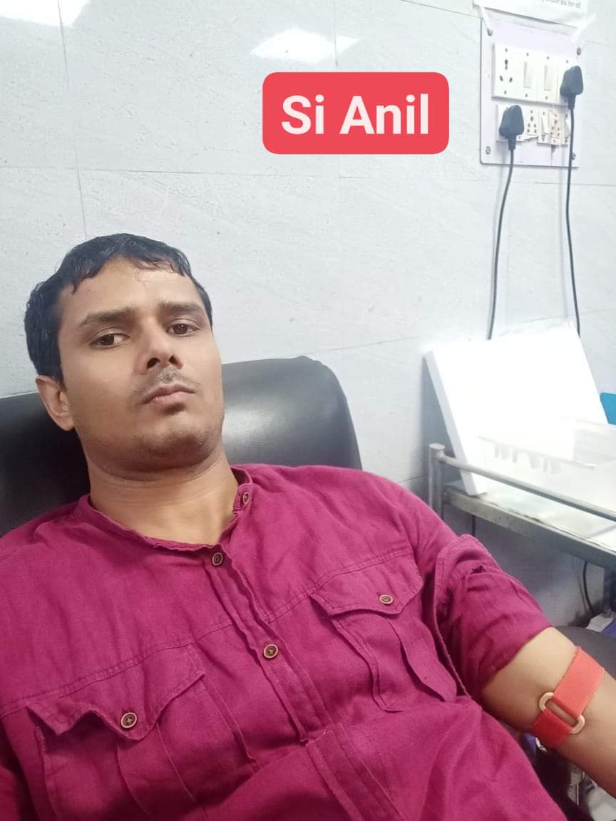 DelhicopRvndr's tweet image. Delhi Police आपकी सेवा में, 

#Dharam भाई ने #Holy_Family Hospital में अनजान के लिए 18th  बार रक्तदान किया 

दूसरे केस में #RML Hospital में मरीज़ #Nisha को ब्लड की जरूरत हुई तो  #SI_Anil sir ने तुरंत पहुंच कर रक्तदान किया
@DelhiPolice @cp_delhi @sumannalwa @anandmahindra