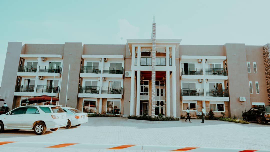 Anite__Evelyn's tweet photo. Did you know that you can travel to any part of Uganda at affordable rates with @BarAviation and that it's also the easiest route to take you to @LeConfidentiel_ in Arua. https://t.co/RjblJbYuGR