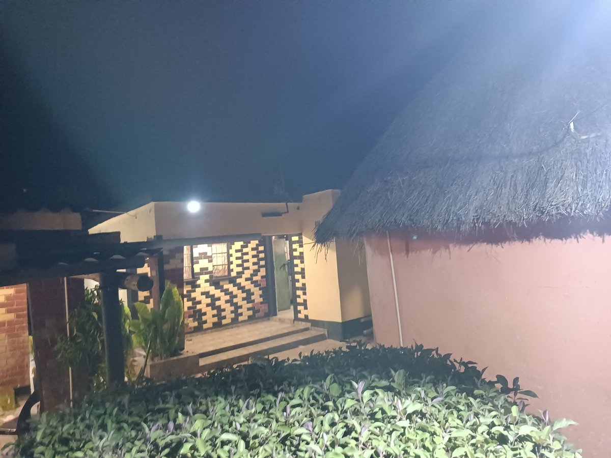 When its comes to lighting up your rural homesteads talk to me ,i have a wide range of solutions ,which are fully solar powered.

Another well lit home in Bikita .The good thing is we dont have boundaries we can go anywhere #sustainablelighting #chiedza #kumusha