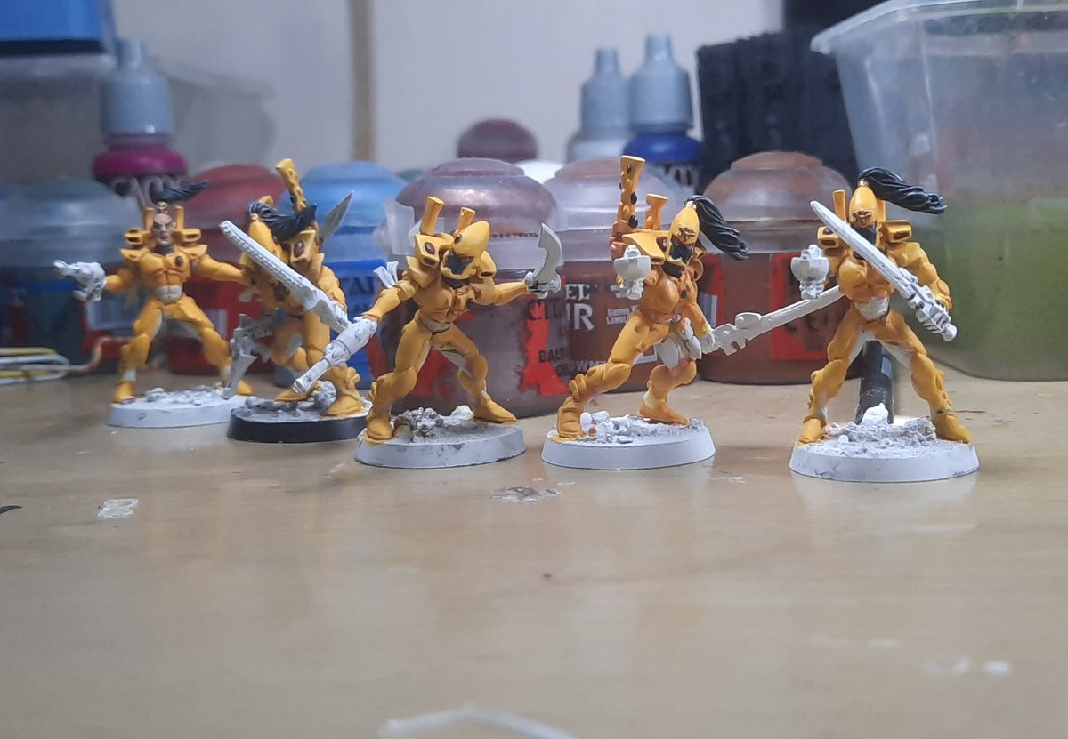 PPPointyEars's tweet photo. Glazing at home. Boring stuff. XD
#SupportKillTeam #Asuryani #Aeldari #Craftworlds #Warhammer40K #W40K #Wh40K #40K #Warmongers #PaintingWarhammer #PPPointyEars #KT2021 #NewKillTeam #KillTeamSecondEdition #OldKillTeam #KT2018 #OnePageRules #GrimdarkFuture #GrimdarkFutureFirefight https://t.co/2dgJtwovLX