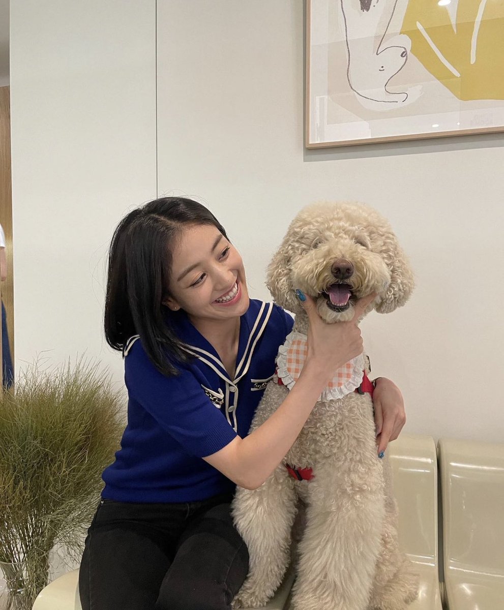 eulalimit's tweet photo. missing my big baaaby 🥺✨#euiefleet https://t.co/aGMXhsmS4s