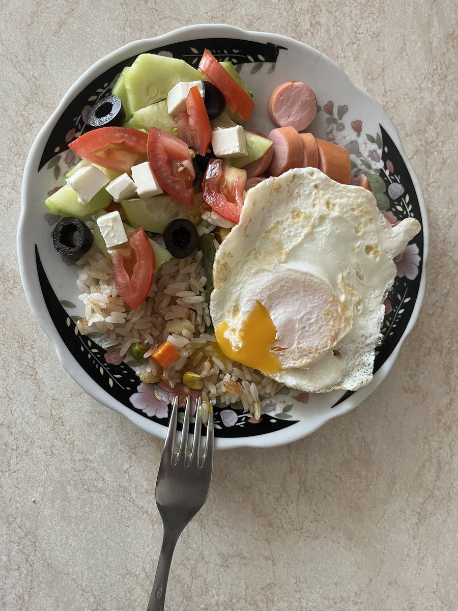 Good morning fam 🫶
Have an amazing Saturday!

Btw what did you have for breakfast? 😉