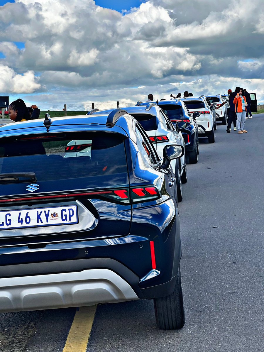 🚗.....with instantaneous and average fuel consumption. The new #SuzukiFronx will turn your average road trip into an adventure worth the ride.

#ShapeYourNew and book a test drive here: suzukiauto.co.za/cars/fronx