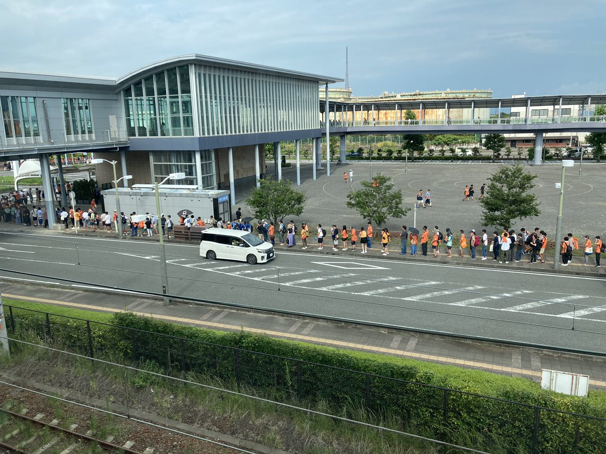 chisataka1231's tweet image. 首位町田とのホームゲーム
エスパルスサポーターが続々集結中
#清水エスパルス #ShimizuSpulse