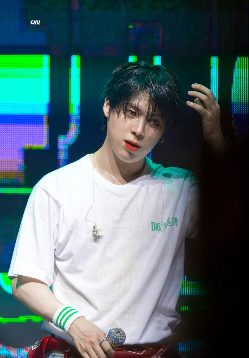 chuvrvr's tweet photo. 230625 드림샵

#베리베리 #VERIVERY #연호 #YEONHO https://t.co/alu8suTXw9