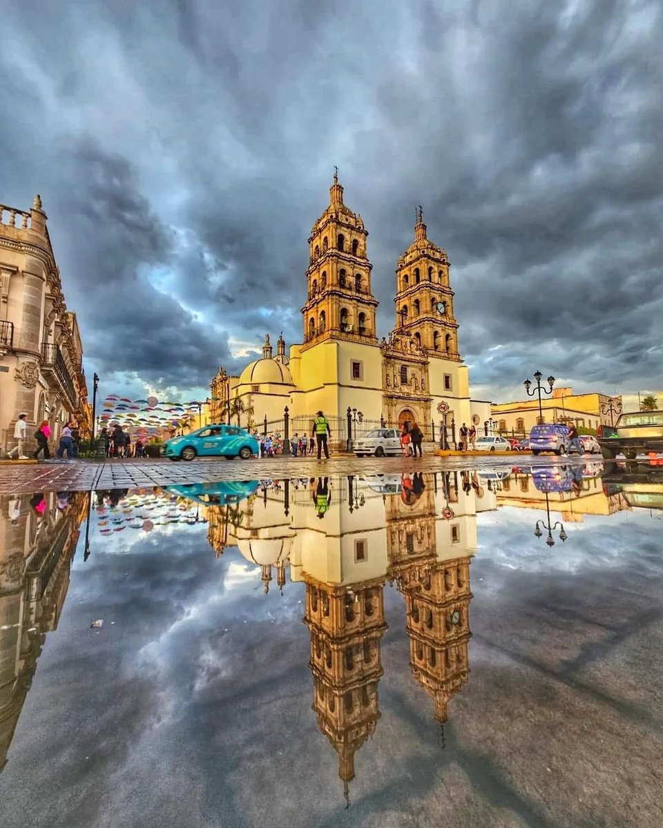 “El universo es tu espejo”  
#sorpréndetedeDurango 
📸 Fernanda Aurora