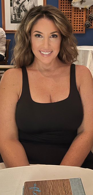 Thanks for following me since 2015! If you want a follow back please comment below or DM me! I answer<a href="/tag/americasgame"class="tags"><span>#americasgame</span></a>