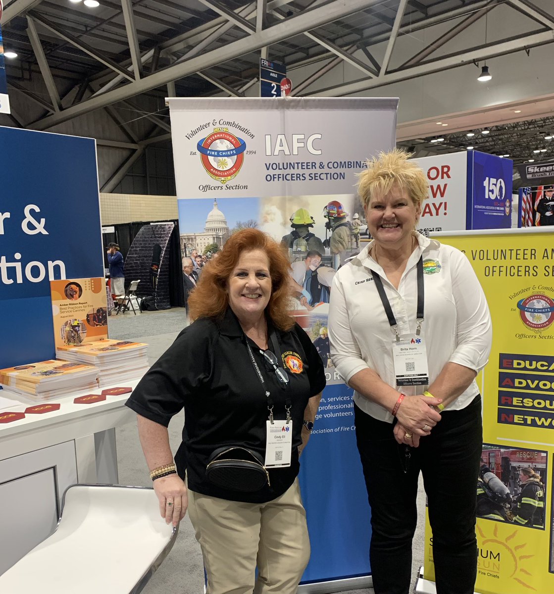 We have a new member that joined @IAFC_VCOS! This is what #FRI2023 is about. Networking and serving our members and new members. Partnering with those that want to make a difference in their community. 
#ILoveThis #Welcome Cindy Ell!