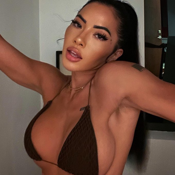 https://t.co/1lTWr2pf8D titties or ass guys I wNna know dirty boys 😝😏 https://t.co/pT0276tBhL