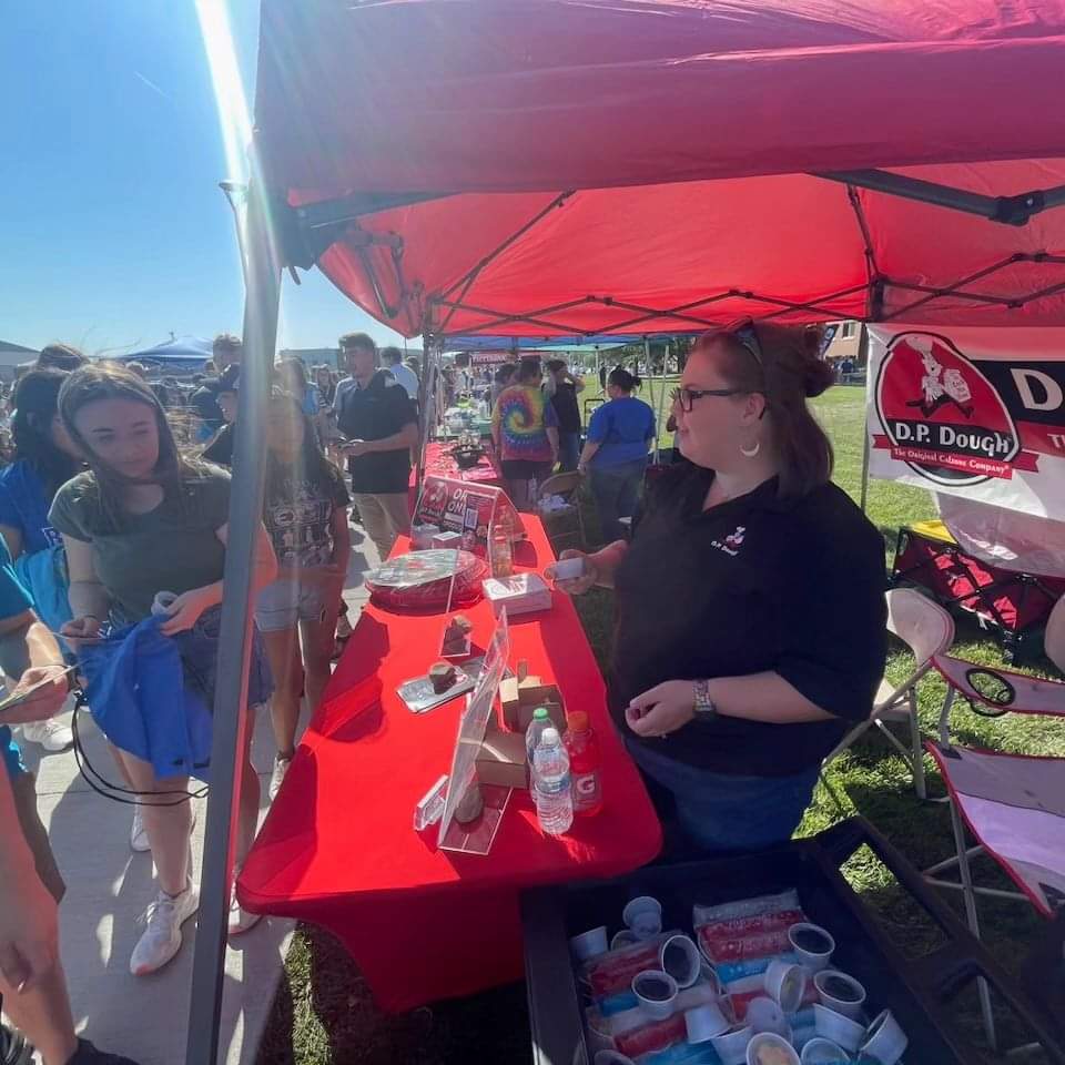 Welcome back <a href="/UNKearney/">University of Nebraska at Kearney</a>  students!! 

#Lopers let's celebrate this weekend ! 

Order your favorites at dpdough.com! 
We are OPEN CRAZY LATE 🌃 &amp; don't forget delivery is our specialty!

#bluegold #bluegoldwelcome
#UNK #UNKearney