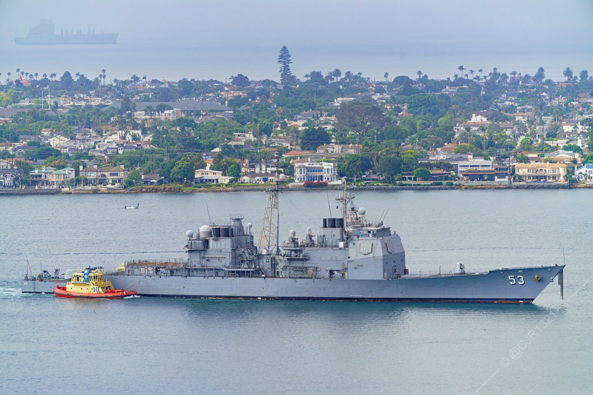 WarshipCam's tweet photo. Recently decommissioned USS Mobile Bay (CG 53) Ticonderoga-class guided missile cruiser being taken out of San Diego for the final time - August 18, 2023 #ussmobilebay #cg53
SRC: TW-@cjr1321 https://t.co/6riJW438Gz