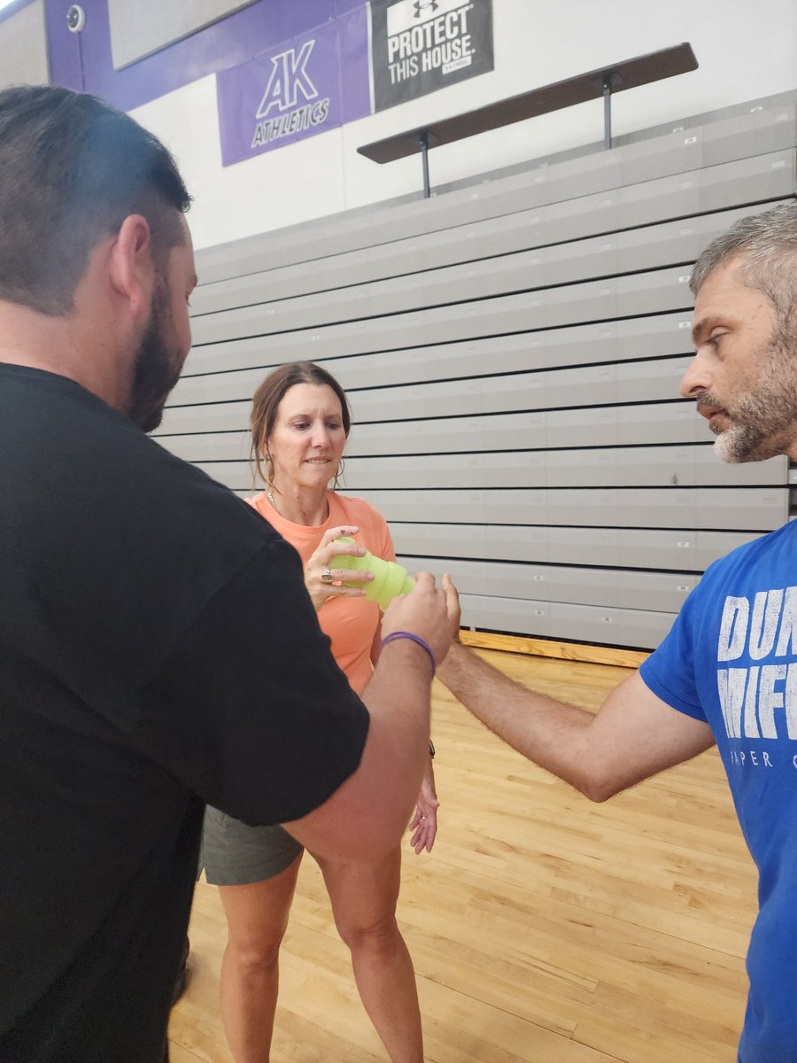 supportphysed's tweet image. Let's ExSEL! Whose Double Stuff Oreo looks better??? #physed #cmspe #ExSEL