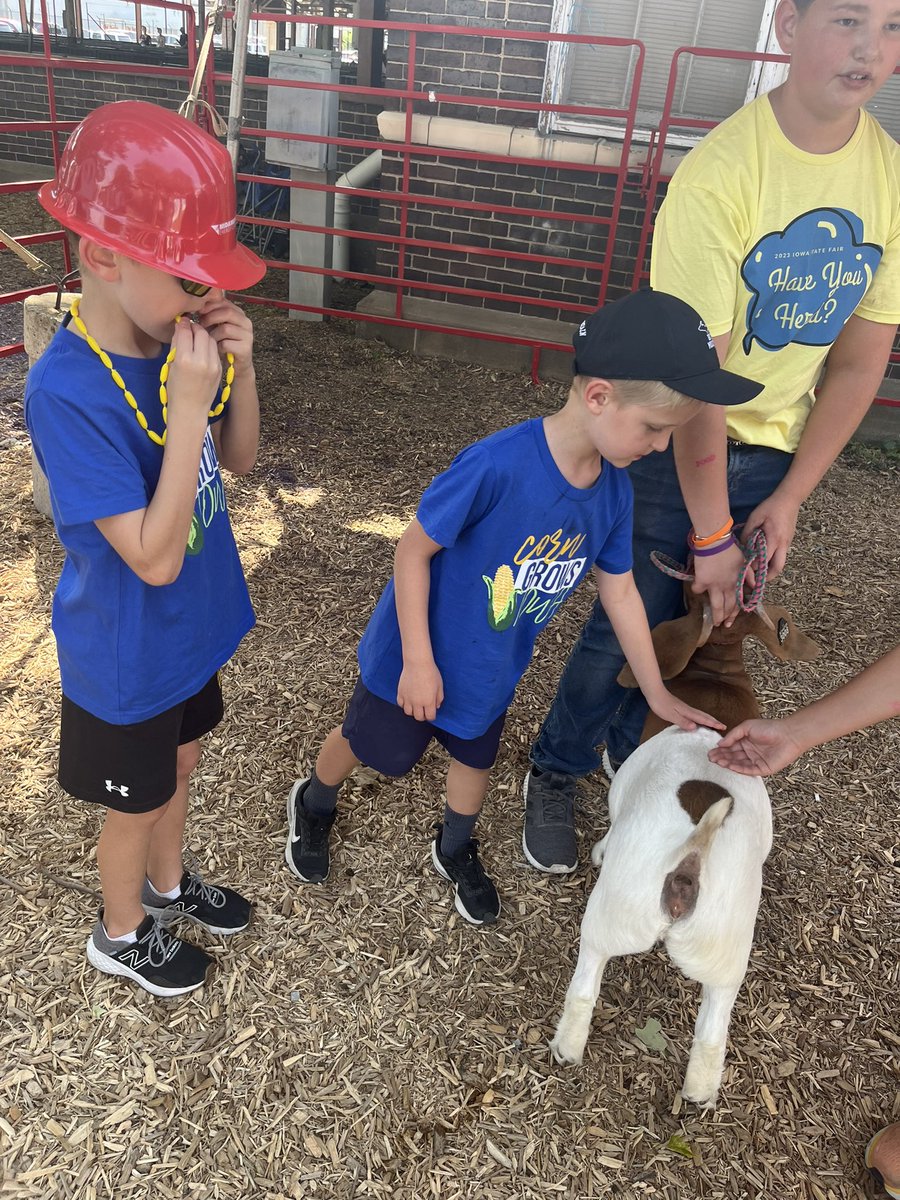 We loved our <a href="/iowa_corn/">Iowa Corn</a> day <a href="/IowaStateFair/">Iowa State Fair</a>! Thanks to all the volunteers who helped educate about all the way our corn crop gets consumed. @ataylorDC