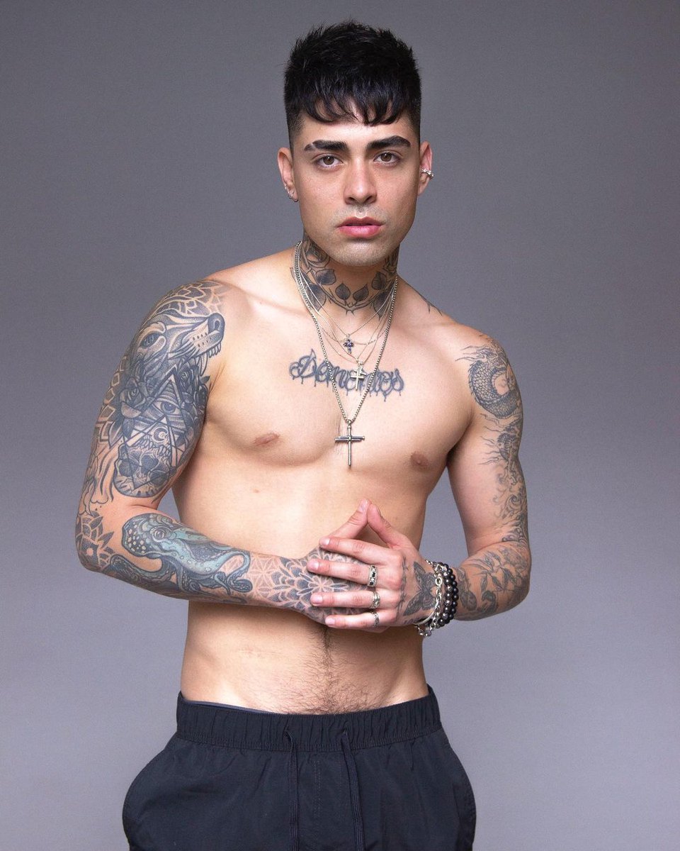 jotografías* (NSFW) tweet media