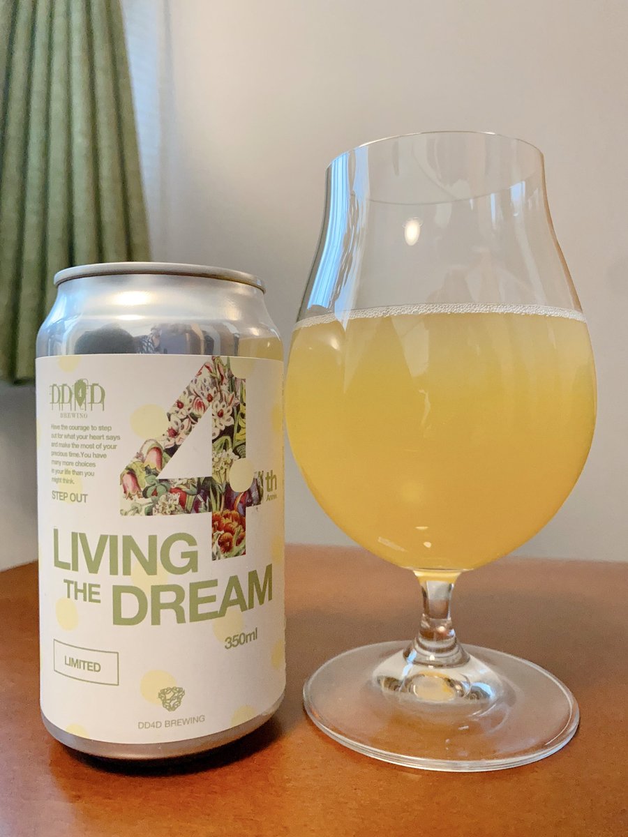 ShindoCraftbeer's tweet photo. 愛媛県松山市DD4D BREWING

「LIVING THE DREAMS」

4周年記念限定ビール4種のあるうちの1つ🍺

ガッツリくるalc. 7.5%のHazyIPA!!
けどマッタリ重くない好きなタイプのベイジー👌🏼

#クラフトビール https://t.co/q4frpiYtIC