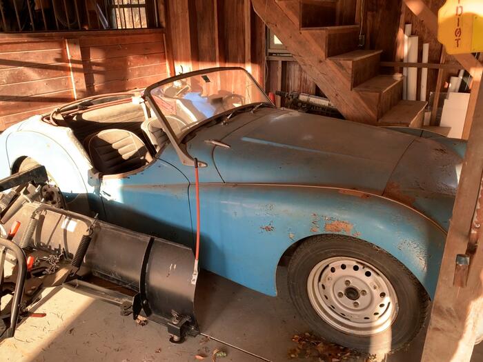 TR3A rear badge - TRExp TR2 &amp; TR3 Forum #AutoShrine dlvr.it/Sts9cm