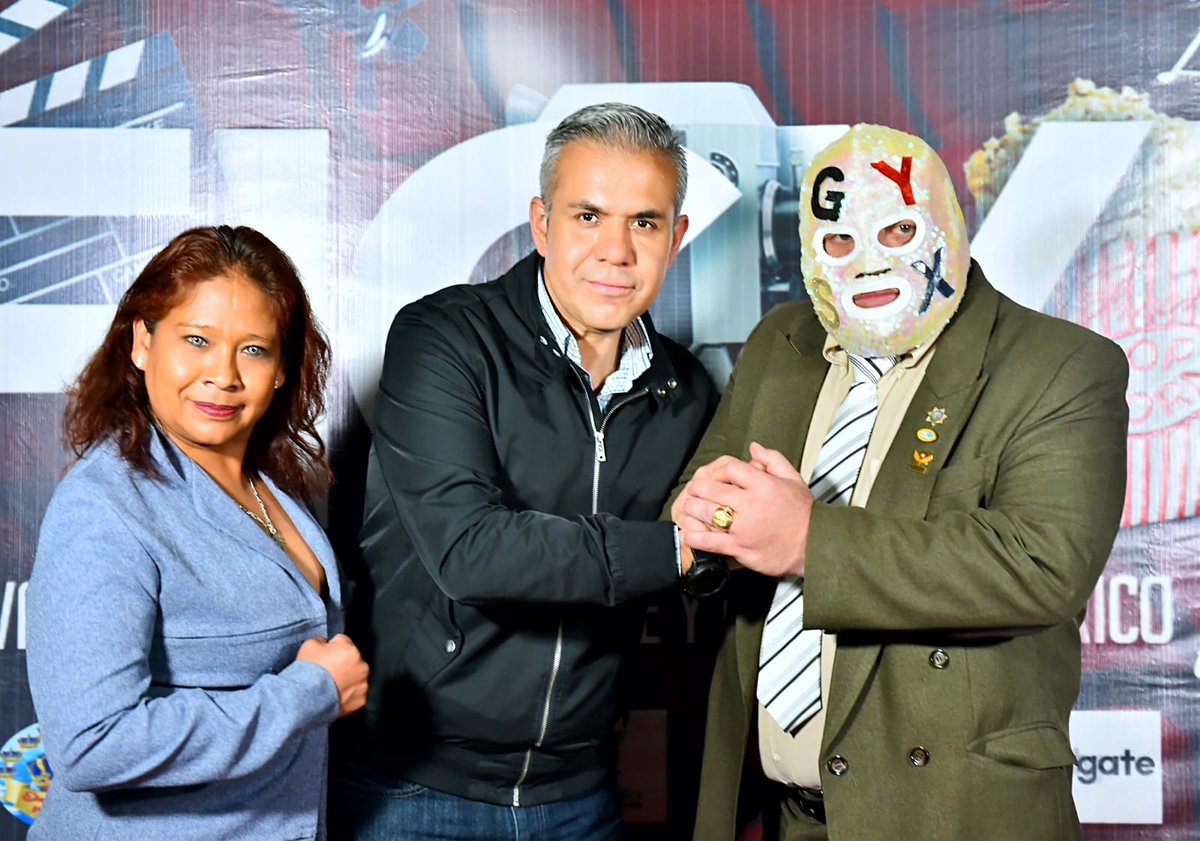 FerVilchisMx's tweet image. #Celuloide 🎞️ I #Ecatepec tiene un fuerte compromiso con el arte. Hoy celebramos la segunda edición del Festival Internacional de Cine y Música, donde fuimos testigos de las expresiones cinematográficas y musicales más relevantes a nivel nacional e internacional.