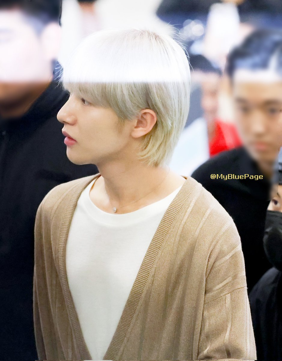 MyBluePage's tweet photo. 📷📸

230819 김포공항
#엔시티드림 #NCTDREAM #런쥔 #RENJUN https://t.co/aE04D8gDf8