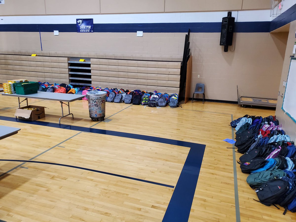 LMSAthletics_'s tweet photo. R.I.S.E Initiative &amp; Lange Middle School Present Back to school Bash 2023 Saturday August 19th  from 11 - 4. Free Sports Physicals, Eye Screenings, Backpacks, School Supplies, Shoes, Hair Cuts, Hair Styles, Food, &amp; games. First come, First Serve.
#LMSBest #LMSLeopards #WackyTeach https://t.co/b2u1lvJ7SI