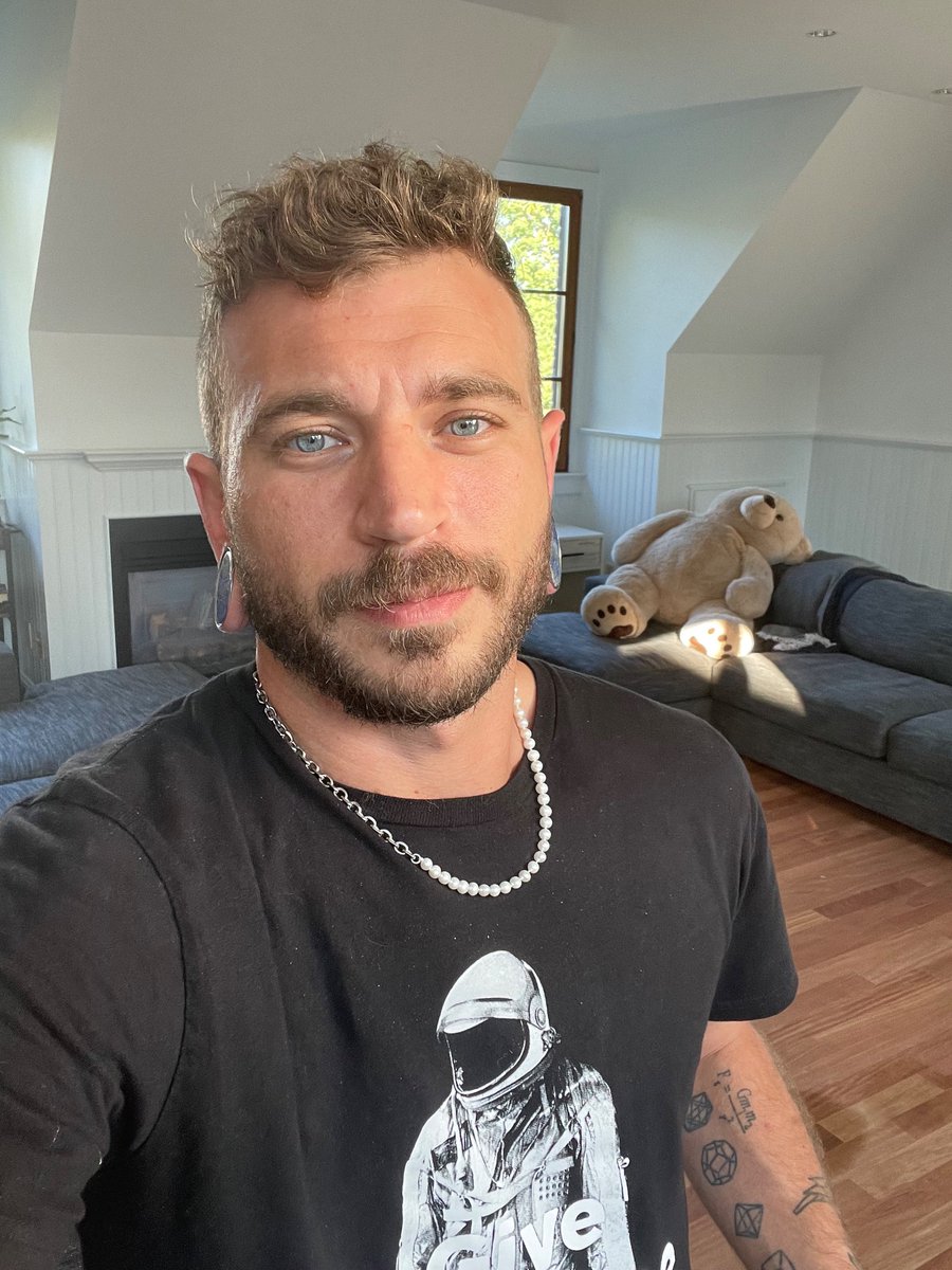 Alex greene tweet media