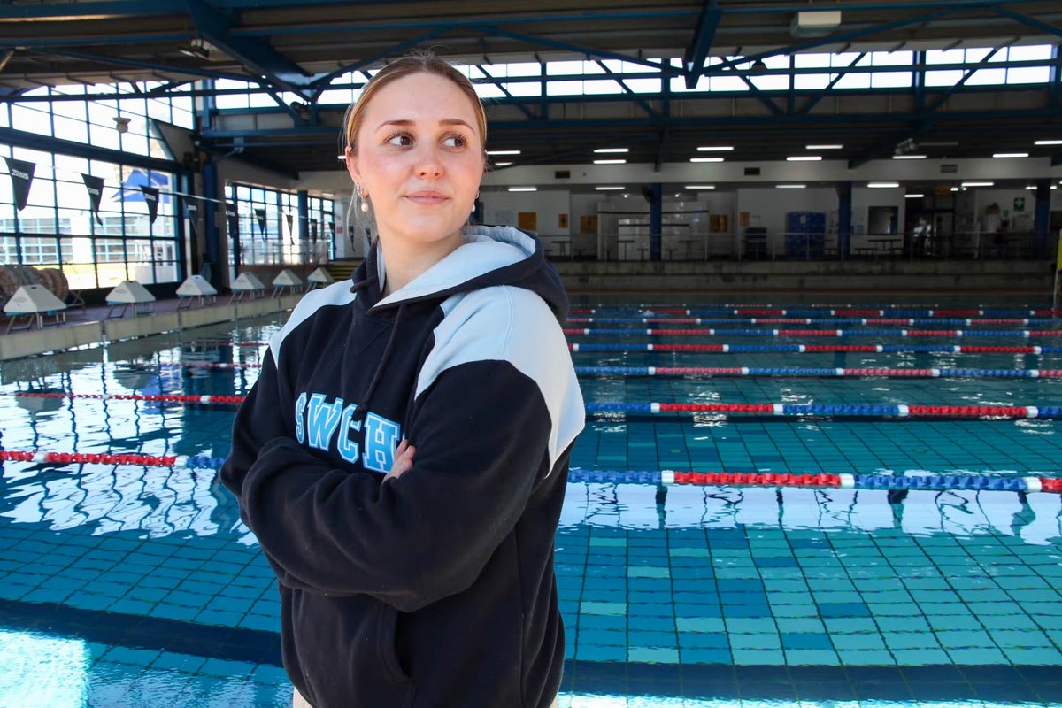 School captain and swimming superstar Piper Stewart was featured on the ABC News website today for her work with Bambigi - Aboriginal kids swimming. What an outstanding achievement from one of our students!

You can read the article at tinyurl.com/9xsszcuc

#LoveWhereYouLearn