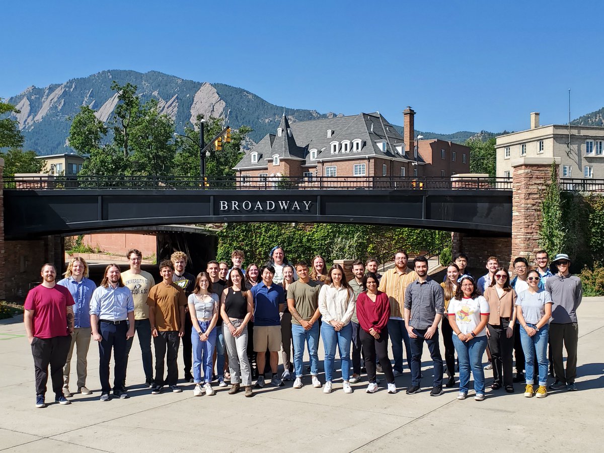 We are excited to have our incoming class aboard! Welcome to @CUBoulderCHEM! 🧪☺️