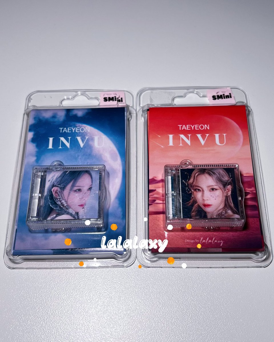 lalalaxy's tweet photo. ✨Fan support for The ODD Of LOVE in Singapore✨ 

DM me to trade🥰

#태연 #TAEYEON  
#TAEYEONinSG #TAEYEONCONCERT_TheODDOfLOVE 
#TAEYEON_TheODDOfLOVE_in_SINGAPORE 
#TheODDOfLOVE_in_SINGAPORE https://t.co/fqfFxvHOa2