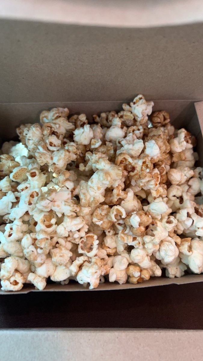 นานๆทีไปโรงหนัง เจอราคา popcorn สะพรึงมาก เลยกดคูปอง แกรรร ซื้อใส่ถุงหน้าโรงหนัง 39 บาท ประหยัดไปเยอะ 
เมเจอร์ ซีนีเพล็กซ์ ป๊อปคอร์น ขนาด 85 ออนซ์ ***แลกสินค้าได้ถึงวันที่ 23 สิงหาคม 2566***
s.lazada.co.th/s.k3VKc?cc