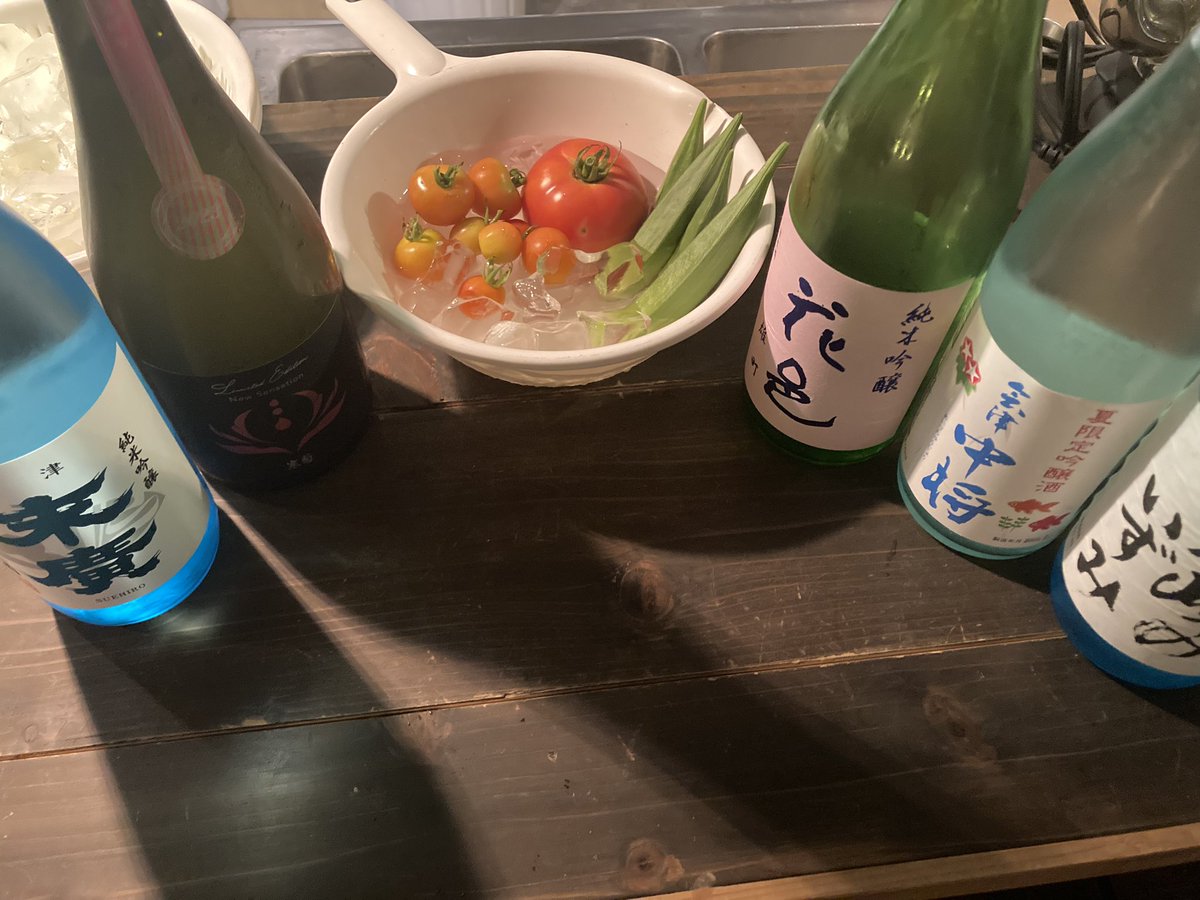 michicafetama's tweet photo. お盆休みも終盤、本日は通常営業になります!
暑気払いがてらにふらっとお立ち寄り下さい👍
営業は17時~22時!
#Michicafe
#未知カフェ
#日本酒
#炭焼き https://t.co/Pirq1ZN1qm