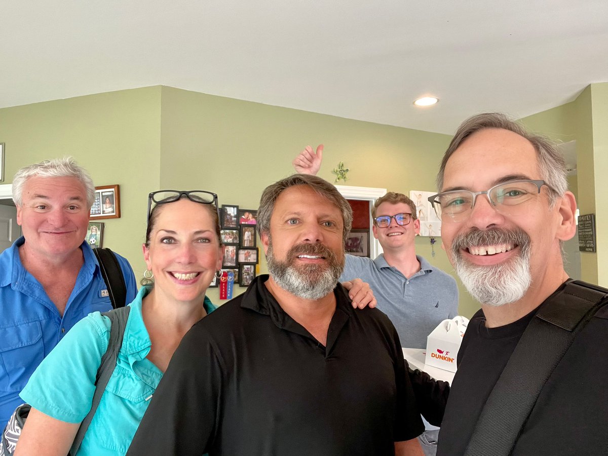 WesJohnsonVoice's tweet photo. A great time directing a #HadeedCarpet commercial today with Coach #BruceBoudreau. Too much fun! https://t.co/MwPgKImiRk