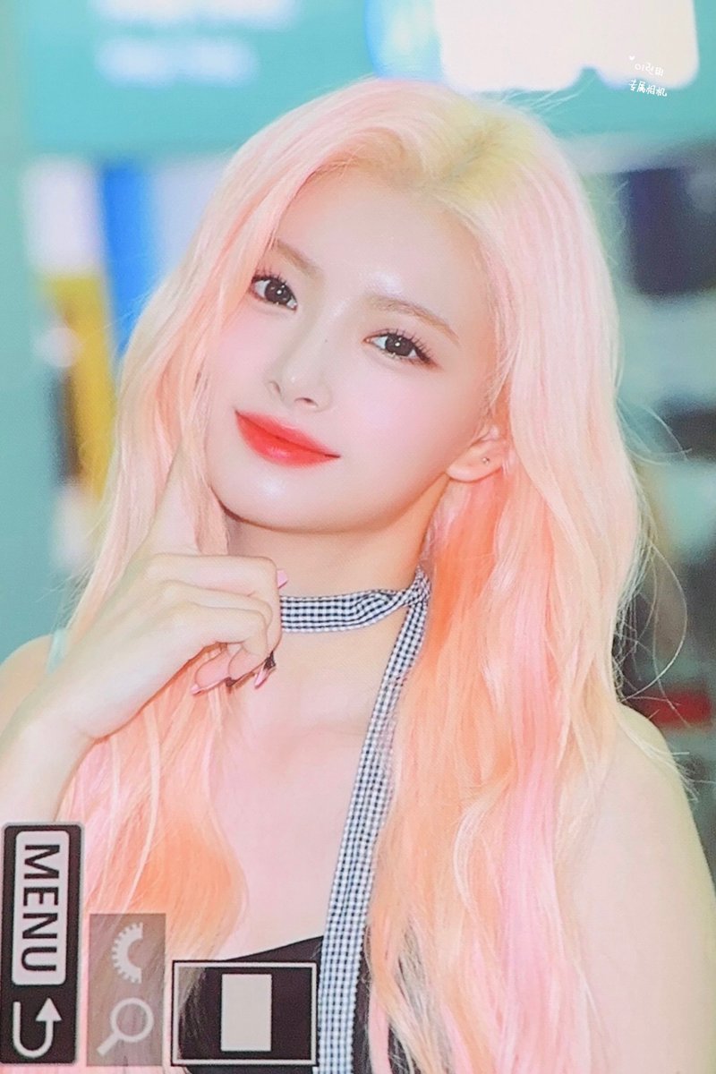 Altair1229's tweet image. 230819 ICN 출국 프리뷰

#이런 #왕이런 #王怡人 #YIREN
#EVERGLOW #에버글로우
