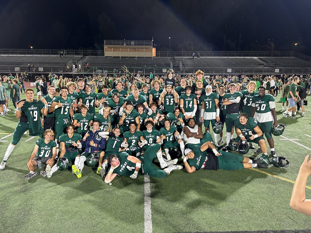 PowayTitans's tweet photo. Big win tonight!
@KyleWil11332685 
@CoachBrettPoway 
@KUSIPPR 
@Daygofootball 
@SDPrepInsider 
@sdfootball https://t.co/nCy2sxb1FZ