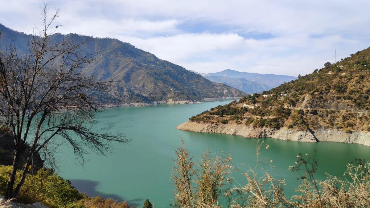 AaditiJoshiii's tweet photo. Uploading my favourite photos I have taken.

#WorldPhotographyDay2023 
#PhotographyDay #photographer #photographylovers #NaturePhotography #Uttarakhand #LandofGod #Devbhoomi https://t.co/zaAi3lL8PJ