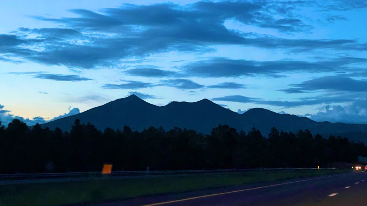 phxbetty's tweet image. #workweekend in #Flagstaff. It’s nice being in 69° AND no humidity. #Thailand’s humidity was brutal and the Valley extreme heat has been more than a test of my love for the Phoenix-metro. I am thankful for the weather break. Now, let’s see if we can get some precip. #FridayVibes