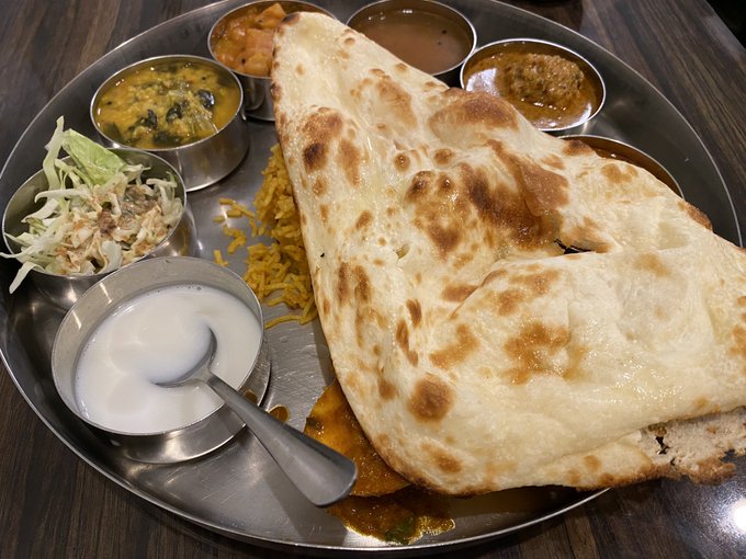 はぁ、久々にカレー食べた気がする。大満足 