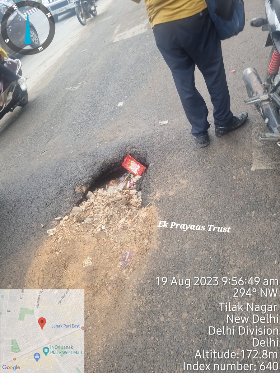 A complaint was raised on 17/08/2023 by @ekprayaastrust vide complaint no. - PWD/2023/08/375403 but the situation is same as before @DelhiPwd Near bus stop New Mahavir nagar, outer ring road