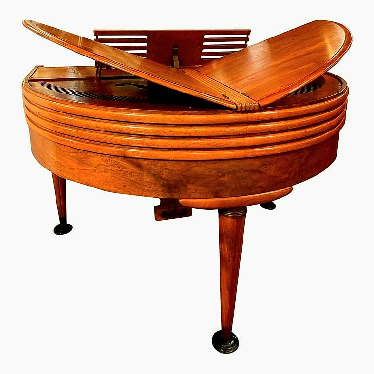 edwereddie's tweet photo. Art Deco Deluxe Wurlitzer "Butterfly" Piano (1939) https://t.co/6XDSqCZkHB