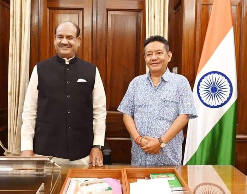 ZingnuChau's tweet photo. I convey my hearty congratulation 2 our Hon Speaker, APLA @pasang_sona ji, on being appointed 2 Executive Committee Members of CPA India Region.

His dedication &amp; passion 2 work 4 d people, together with his vast knowledge &amp; experience, will contribute invaluably 2 #CPAIndia. 1/2 https://t.co/QKxNqaaGtj