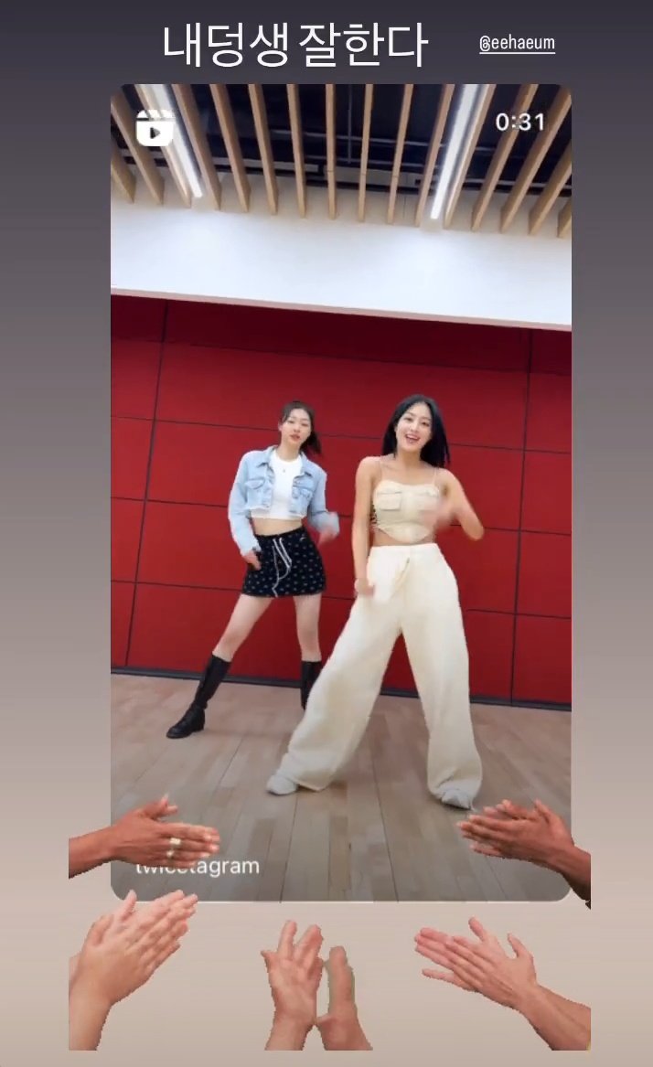 loveparkjihyo's tweet photo. Jihyo to haeum : good job my sister 👏👏👏👏👏

#JIHYO #ZONE #KillinMeGood https://t.co/RC8TsyOjKM