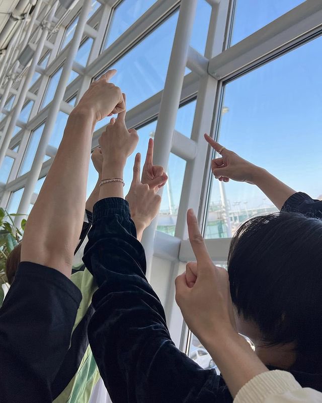 RIIZE_NEWS's tweet photo. [230819] RIIZE Instagram 📸

“letzzzgoooo #LA”

#RIIZE #라이즈 @RIIZE_official https://t.co/9VKP0bka2F