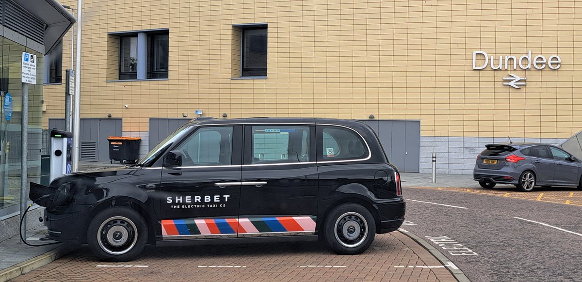 richdfrost's tweet photo. London electric!! Taxi recharging at Dundee rail station 
I wonder how much that trip cost and how many stops they had to make on the way
#London #londontaxi #cabbie #TAXI #dundee https://t.co/CYDOREvck3